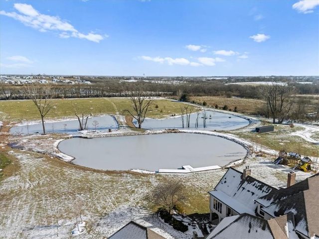 12517 S Harris Road, Lee's Summit, MO 64086