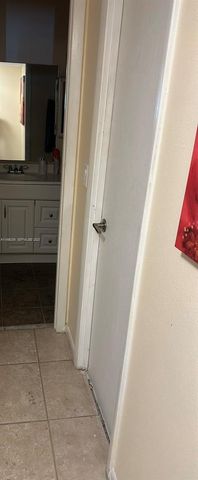480 Executive Center Drive 4L, West Palm Beach, FL 33401