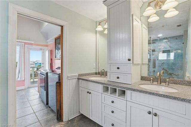 2300 Sycamore ST, St. James City, FL 33956