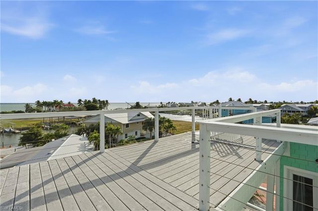 2300 Sycamore ST, St. James City, FL 33956