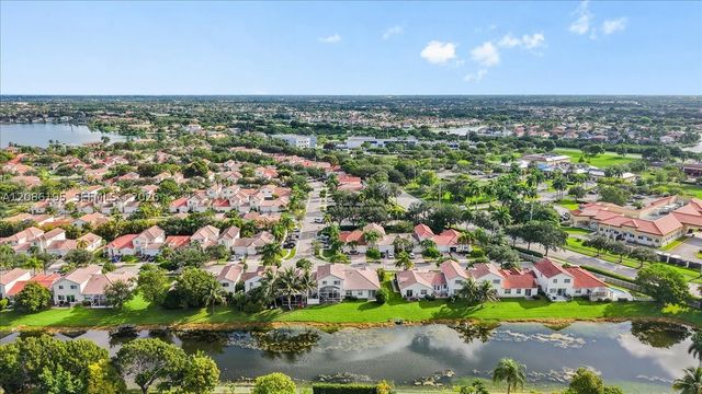 18660 SW 28th Ct, Miramar, FL 33029
