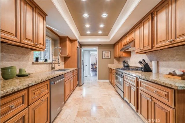 2333 N Coronet Court, Covina, CA 91724