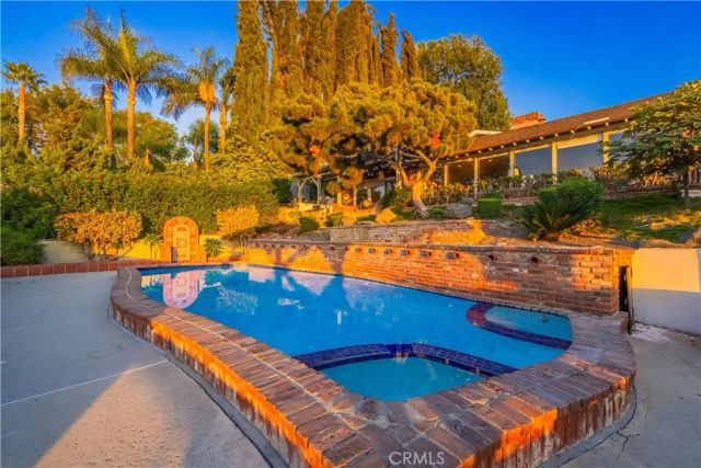 2333 N Coronet Court, Covina, CA 91724