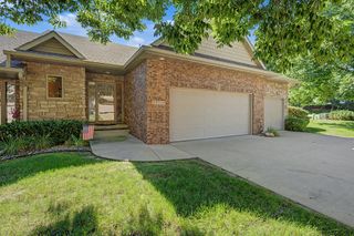 15516 Oakwood Drive, Urbandale, IA 50323