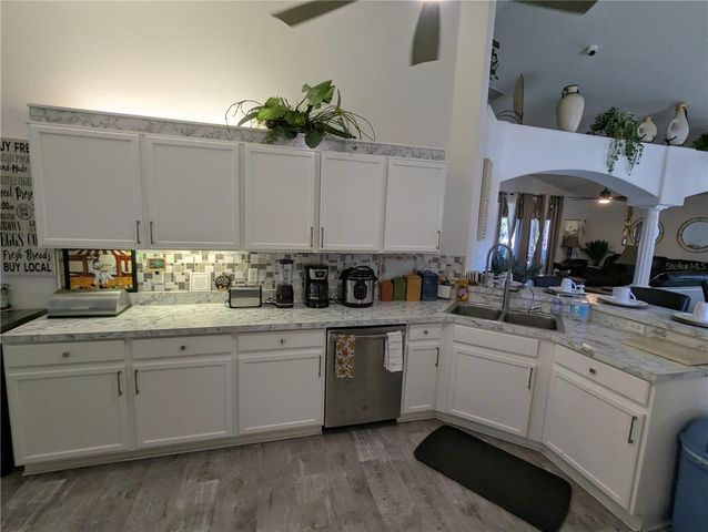 2866 STRAND CIRCLE, Oviedo, FL 32765