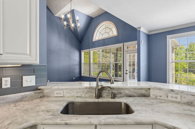 2200 Brienz Valley Dr, Franklin, TN 37064
