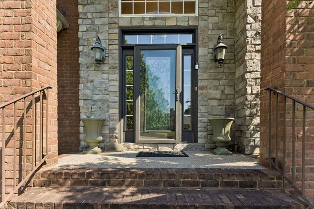 2200 Brienz Valley Dr, Franklin, TN 37064