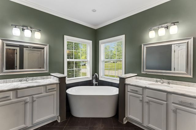 2200 Brienz Valley Dr, Franklin, TN 37064