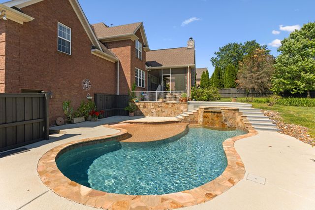 2200 Brienz Valley Dr, Franklin, TN 37064