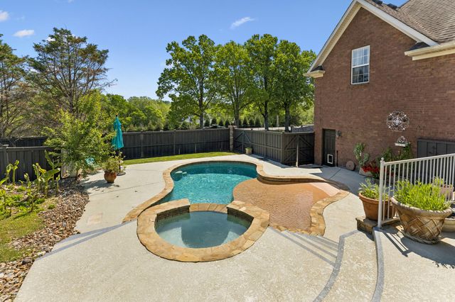 2200 Brienz Valley Dr, Franklin, TN 37064