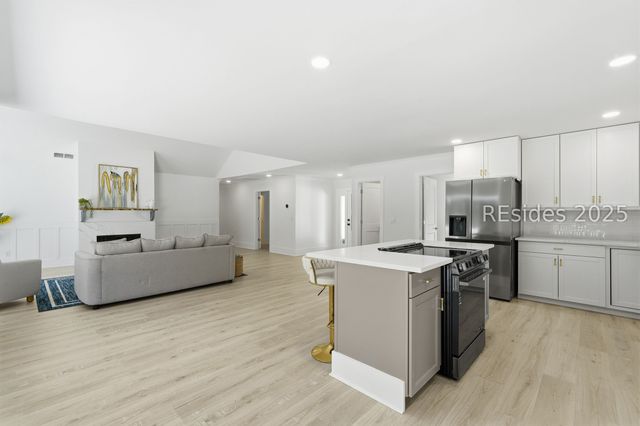 90 Cypress Marsh Dr, Hilton Head Island, SC 29926