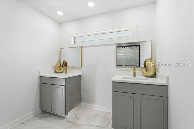 90 Cypress Marsh Dr, Hilton Head Island, SC 29926