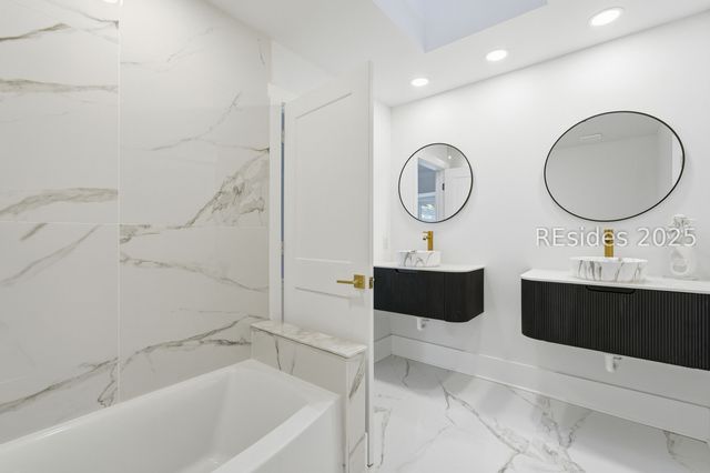 90 Cypress Marsh Dr, Hilton Head Island, SC 29926