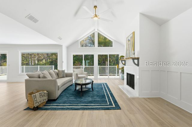 90 Cypress Marsh Dr, Hilton Head Island, SC 29926