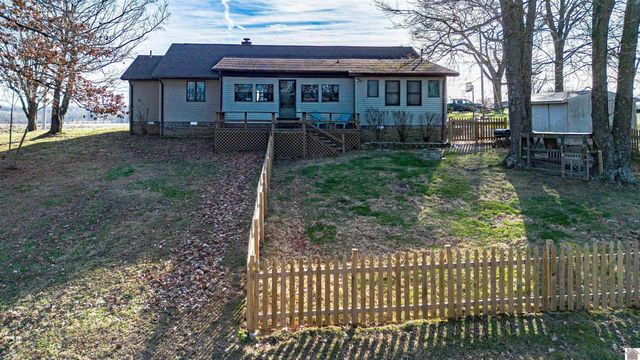 4997 St Rt 121, Bardwell, KY 42023