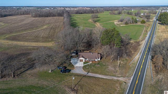 4997 St Rt 121, Bardwell, KY 42023