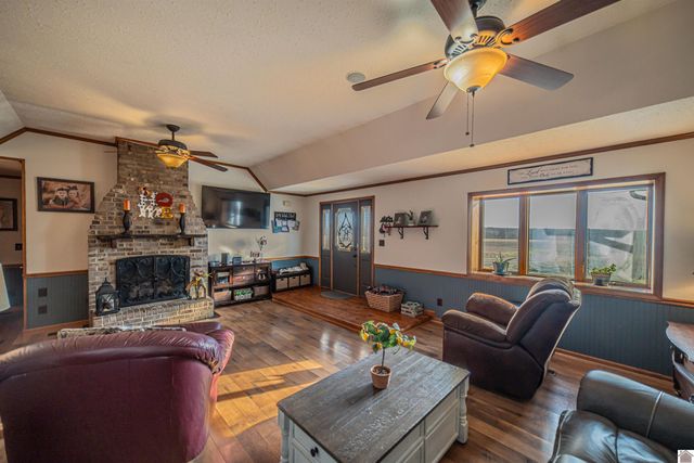 4997 St Rt 121, Bardwell, KY 42023