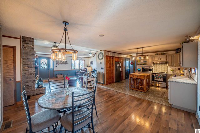 4997 St Rt 121, Bardwell, KY 42023