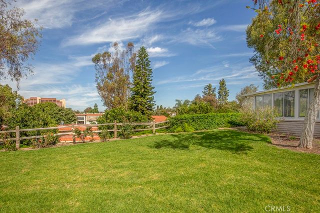 5479 Paseo Del Lago W A, Laguna Woods, CA 92637