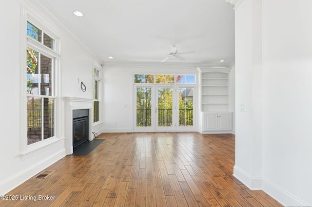 1100 Rose Hill Ln, Louisville, KY 40299