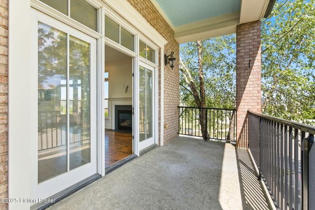 1100 Rose Hill Ln, Louisville, KY 40299