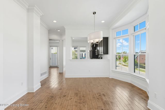 1100 Rose Hill Ln, Louisville, KY 40299