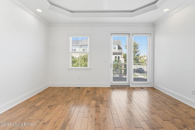 1100 Rose Hill Ln, Louisville, KY 40299