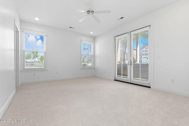 1100 Rose Hill Ln, Louisville, KY 40299