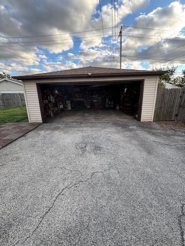 7113 W 71st Street, Chicago, IL 60638