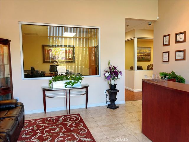 1115 S Grove Avenue 102, Ontario, CA 91761