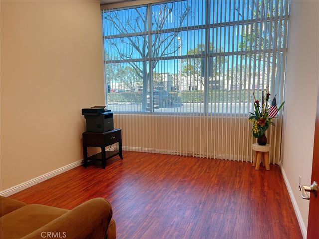 1115 S Grove Avenue 102, Ontario, CA 91761