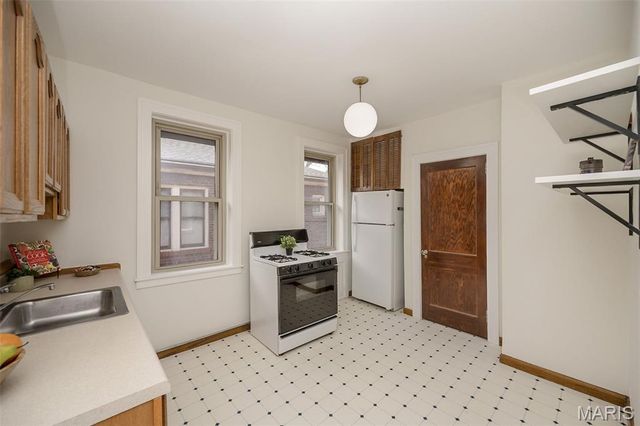 7106 Amherst Avenue, St Louis, MO 63130