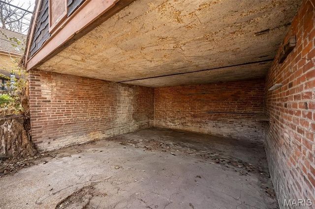 7106 Amherst Avenue, St Louis, MO 63130