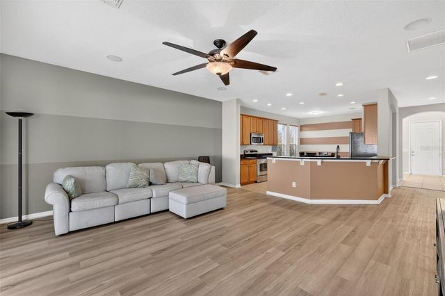 2598 PLUMADORE DRIVE, Grand Island, FL 32735