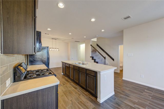 8335 Hawthorn Valley Lane, Houston, TX 77095