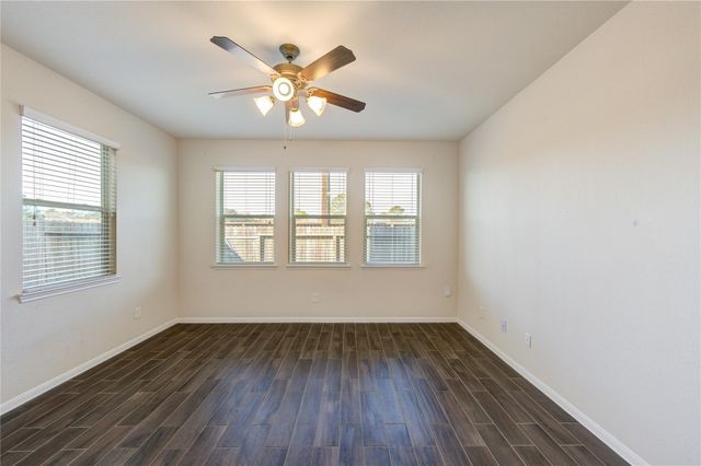 8335 Hawthorn Valley Lane, Houston, TX 77095