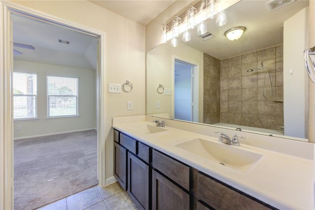 8335 Hawthorn Valley Lane, Houston, TX 77095