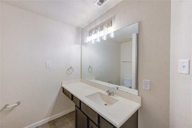 8335 Hawthorn Valley Lane, Houston, TX 77095