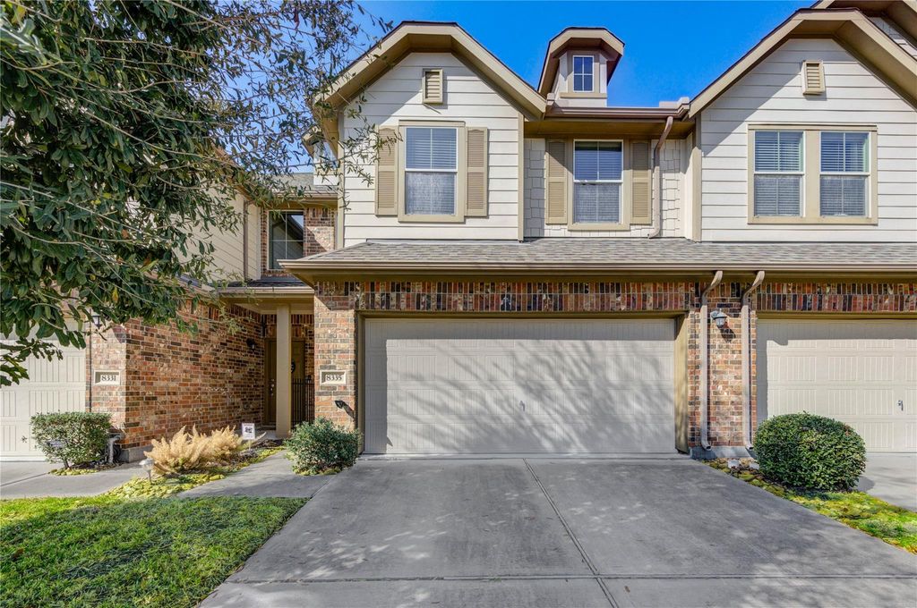 8335 Hawthorn Valley Lane, Houston, TX 77095