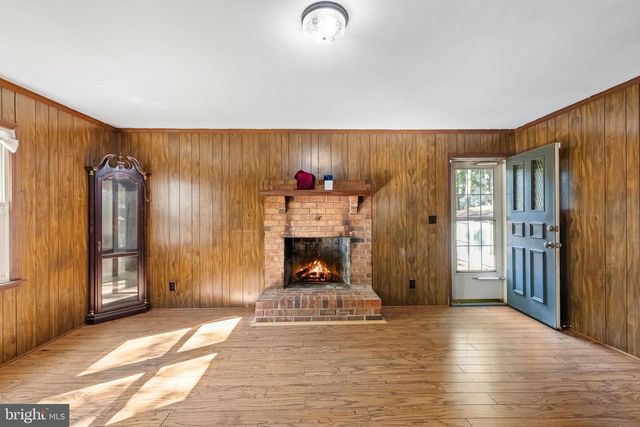 520 BUTTERNUT DR, Fredericksburg, VA 22408