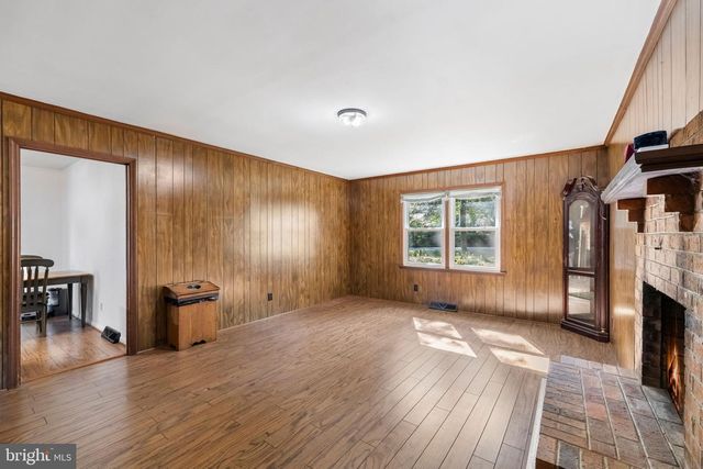 520 BUTTERNUT DR, Fredericksburg, VA 22408