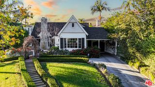 863 Manning Avenue, Los Angeles, CA 90024