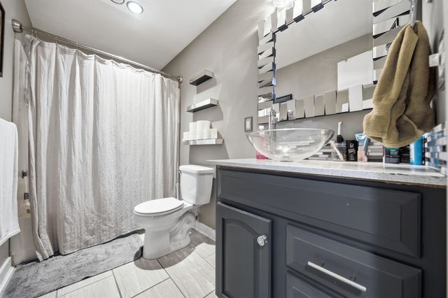 843 S Carriage Ct, Maize, KS 67101