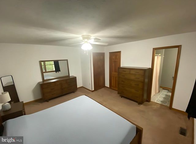 8624 VALLEY DR, Waldorf, MD 20603