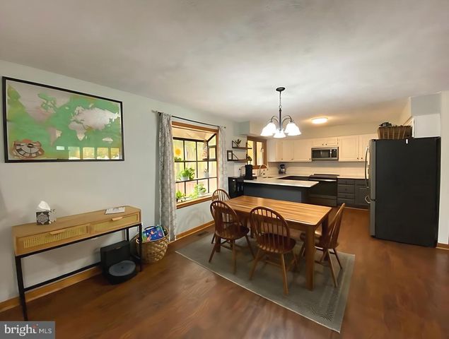 8624 VALLEY DR, Waldorf, MD 20603