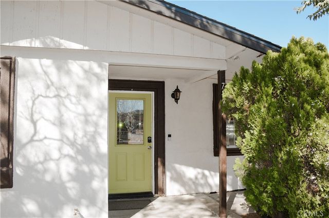 7177 Sunny Place, Yucca Valley, CA 92284