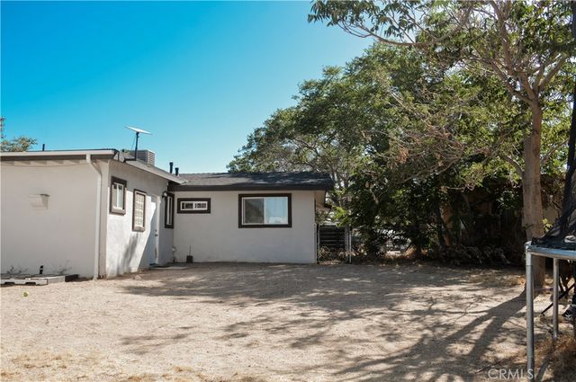 7177 Sunny Place, Yucca Valley, CA 92284