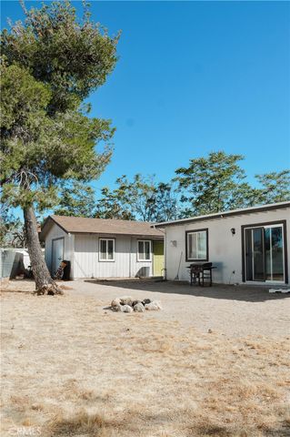 7177 Sunny Place, Yucca Valley, CA 92284