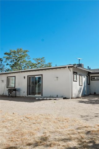 7177 Sunny Place, Yucca Valley, CA 92284