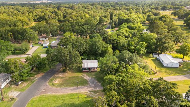 131 Lewis St., Grand Saline, TX 75140